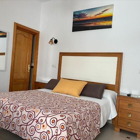 Hostal Los Arcos Hotel Chipiona Exterior foto